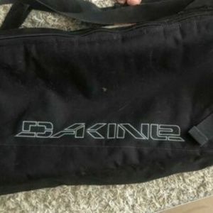Dakine Corbett’s Fall Line Black Ski Roller Beg 6
